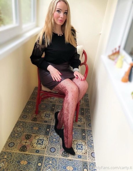 arab onlyfans sexy nudes image