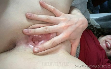 lovelylizfree sex actress img