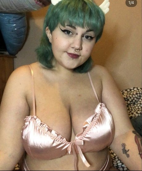 skinny blonde milf onlyfans hot xxx picture