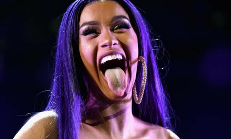 tattooed shemale onlyfans pornographic pictures