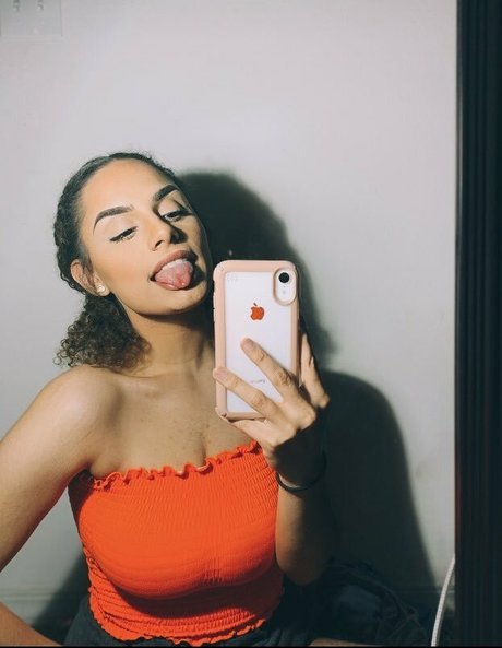 Desire Negro star pornographic pics