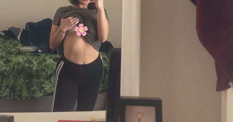 Desire Negro exclusive star images