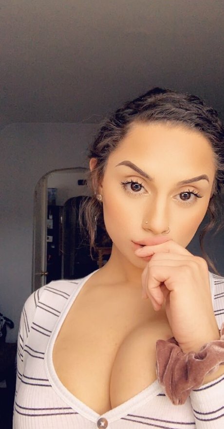 Desire Negro high quality model image