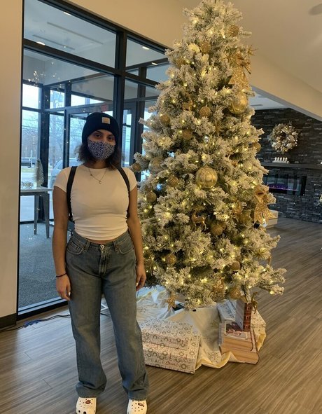 Desire Negro beautiful model image