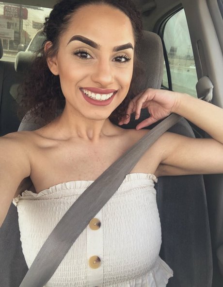 Desire Negro erotic model pics