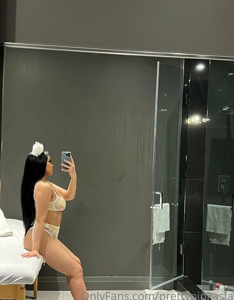 prettypinkasia model best picture