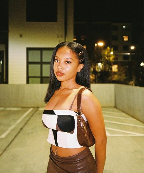 Cleopatra Lee pornstar exclusive galleries