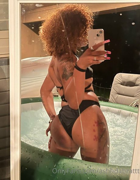 ashhdabrattt porn star img