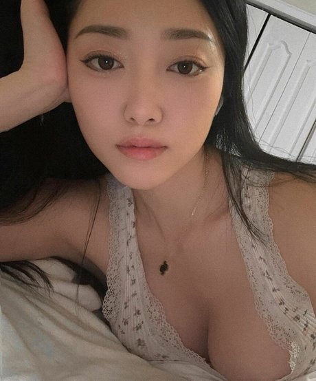 daisydslee beautiful pornstar photo