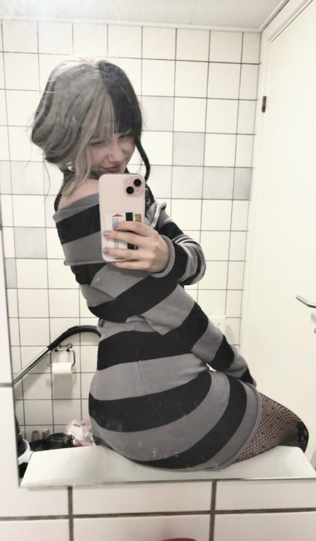 Pinkballzs star nude pictures