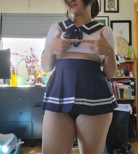 kiwiisbored naked actress galleries