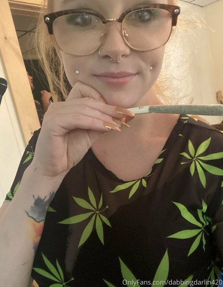 dabbingdarlin420 nice actress picture