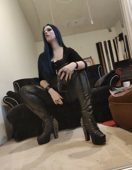 Jennybiatch pornstar free images