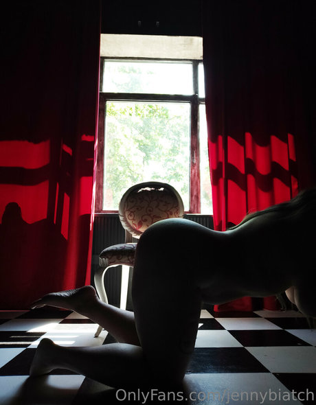 Jennybiatch pornstar nudes images