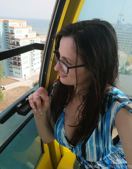 crissnight model picture