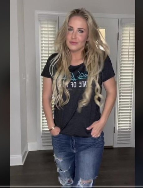 Southern Wife nice pornstar photo