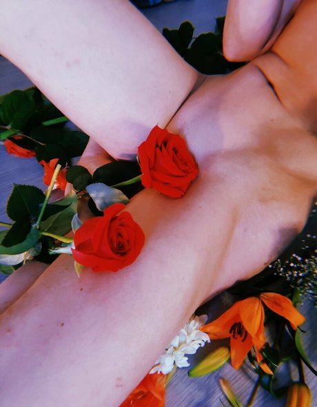 mayloveyou art pornstar archive