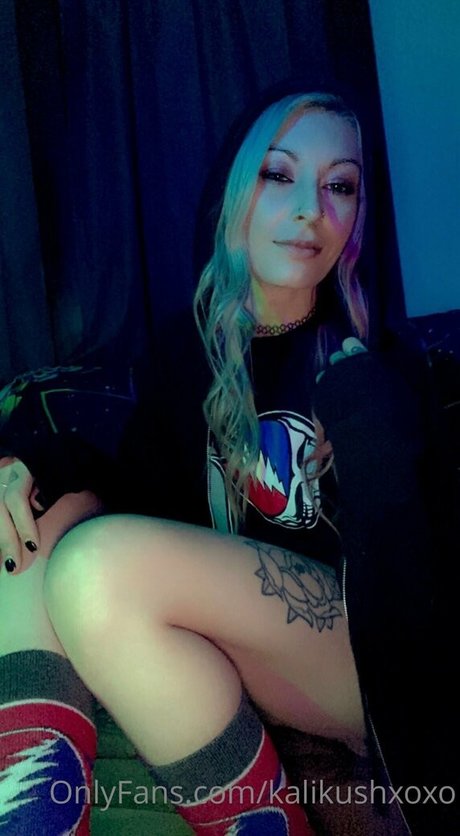 kalikushxoxo model porn pics