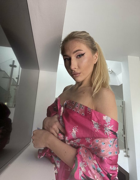 tanyasecret pornstar nude photos