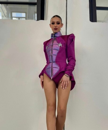 Klea Brahimi star perfect pic