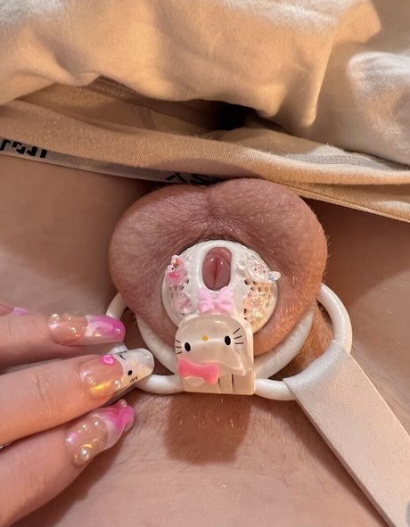 Hattie Bardot nice pornstar images