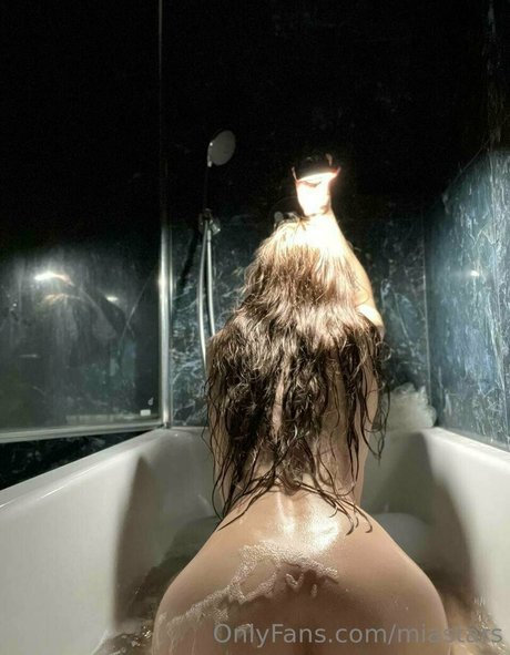 miastars star naked pictures