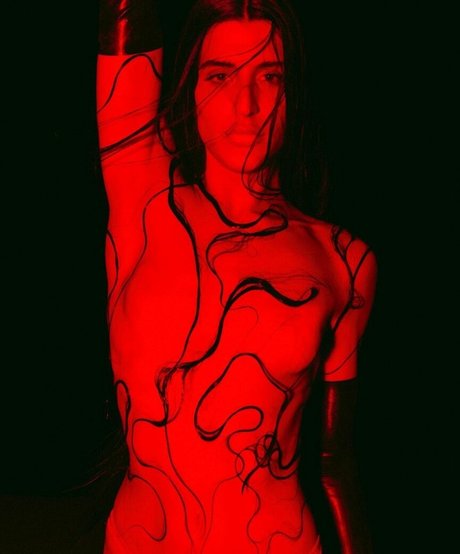 arca1000000 porn model archive