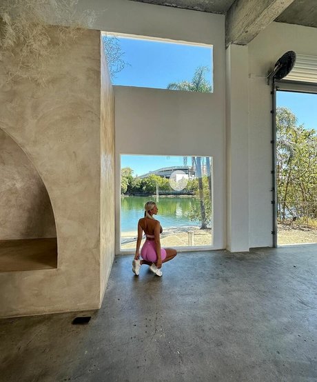 Pandora Bonsor star best archive