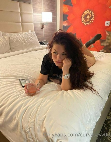 curvysavv00 model best pic