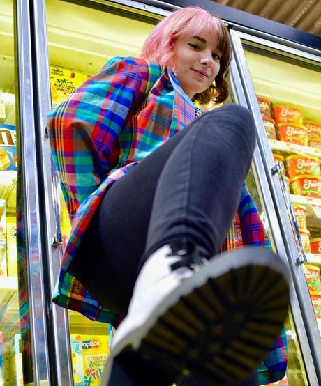 Casey Lee Williams nude star pictures