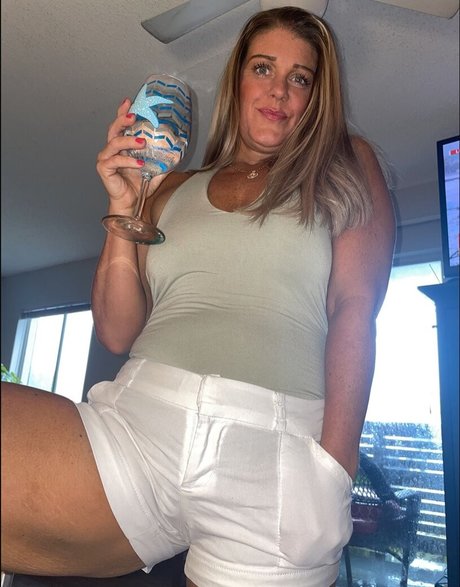 MsSweetTea model free pics