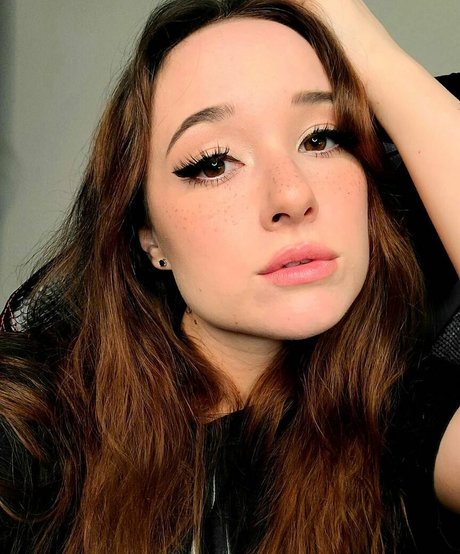 AmyKay ASMR model sex pictures