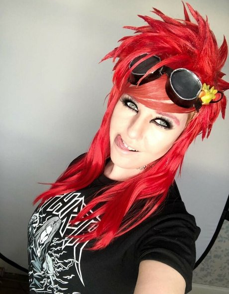 LisaLouWho perfect pornstar image