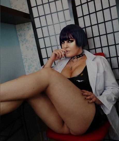 LisaLouWho hd model gallery