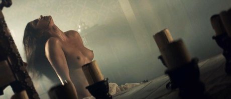 Anya Chalotra model hd images