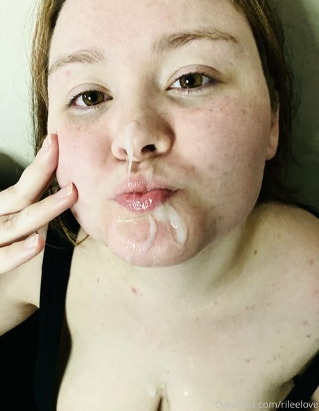 Rileelovee top star image