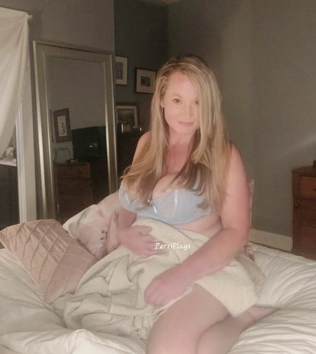 PerriPlays pornstar perfect picture