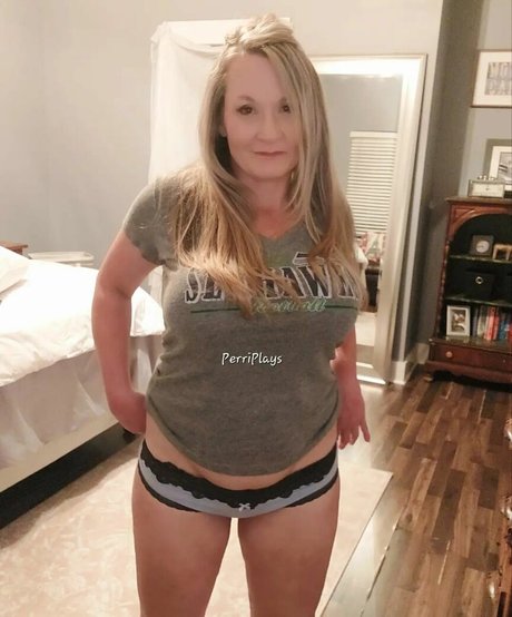 PerriPlays free actress img