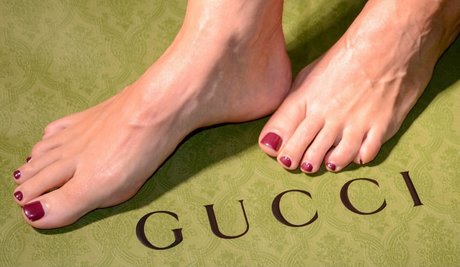 famous nude onlyfans adult photos