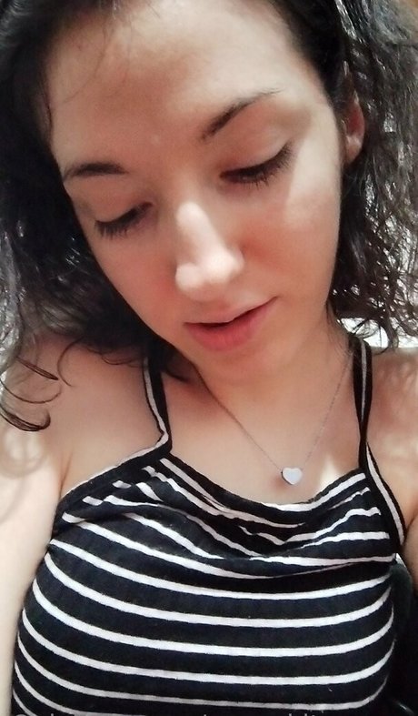 sunnykitsunexo nude model photos