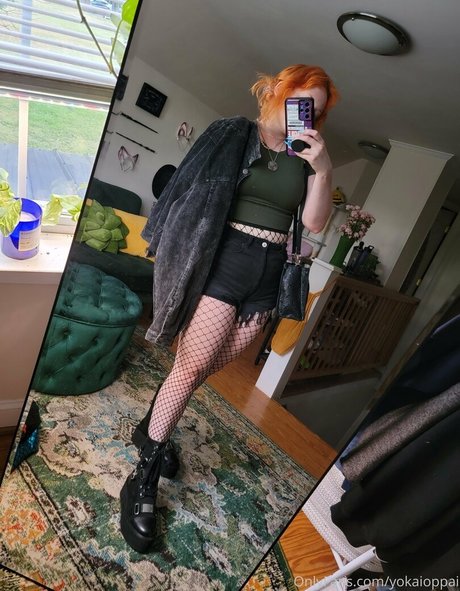 yokaioppai hot star img