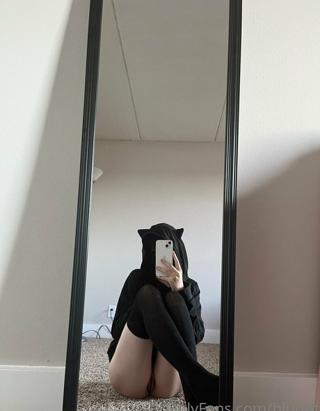 comedian onlyfans art naked img