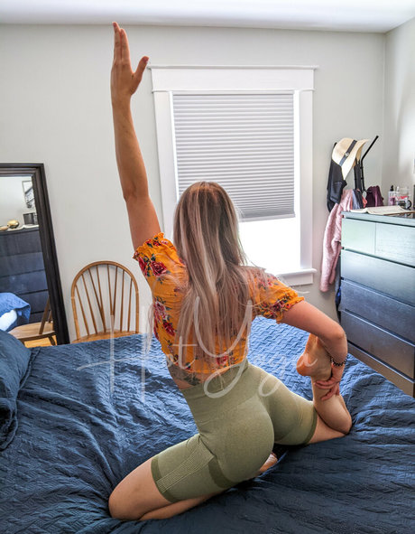 hot yoga model sex picture