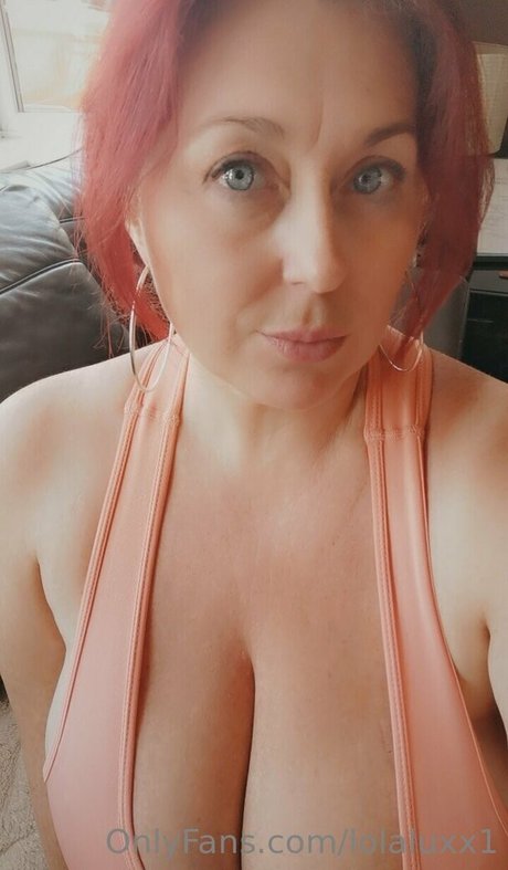 lolaluxx1 model hot photo