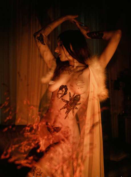 pppoisonnn ivy erotic pornstar img