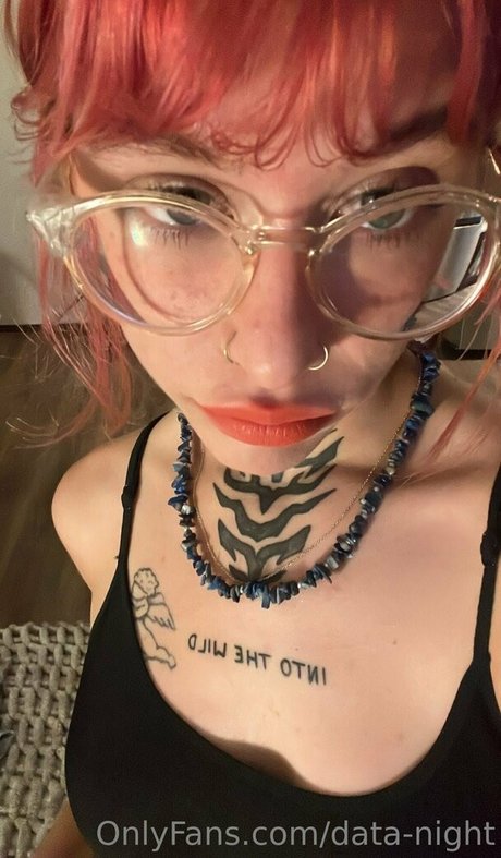 data night naked star img