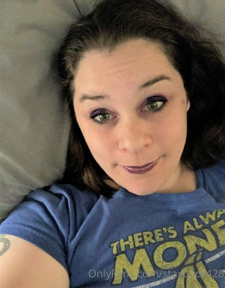 goodgirlgiggles pornographic star picture