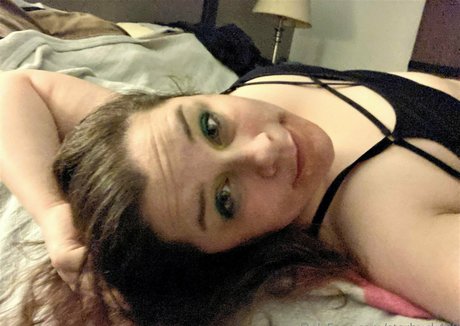 goodgirlgiggles exclusive actress image