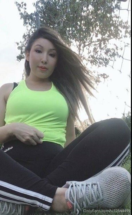 Yu Ferracini nude actress img