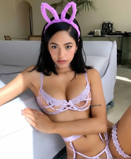 Novlux model sexy images